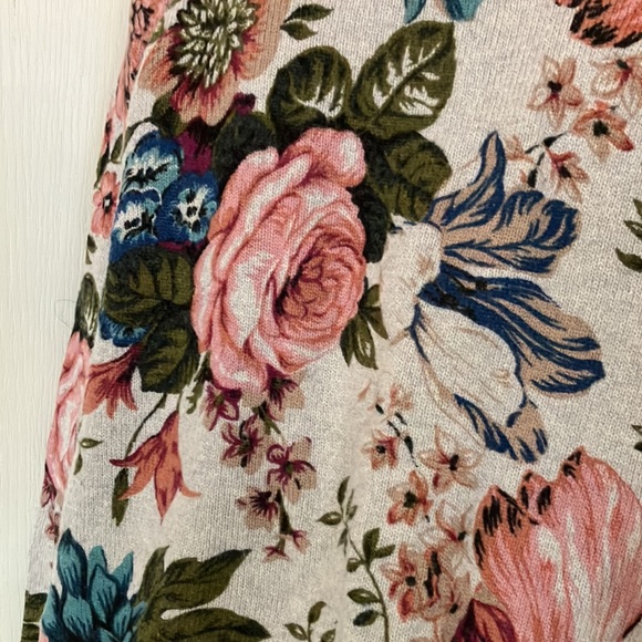 Used Sweater Angel Of The North Floral Knit Multi Color - Picture 9 of 12